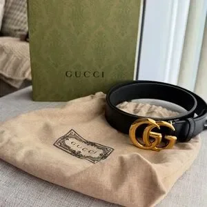 Gucci Green Patterned Box with Black Belt Authentic Gucci Green Embossed Gift Box W/gucci Tissue Paper  main image 4